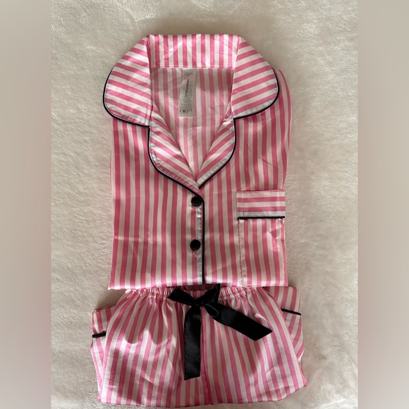 NWOT Fisherfield satin short sleeve pajama set - Picture 5 of 5